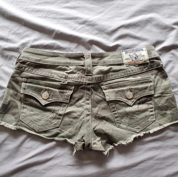 True Religion Pants - True Religion Camo Shorts